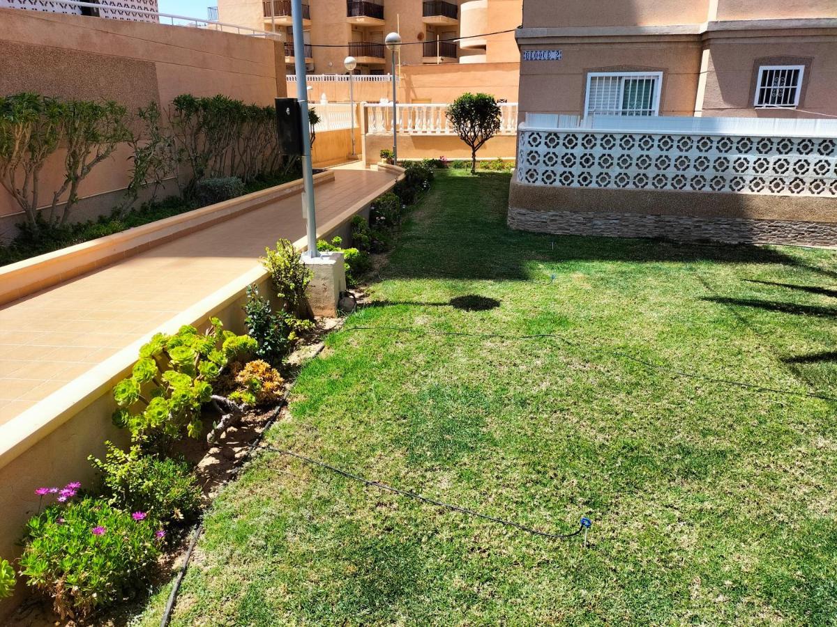 Lomas Del Mar Torrevieja Sobre El Mediterraneo 외부 사진